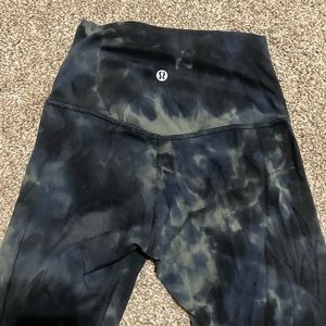 Lululemon Aligns Size 2 25” inseam